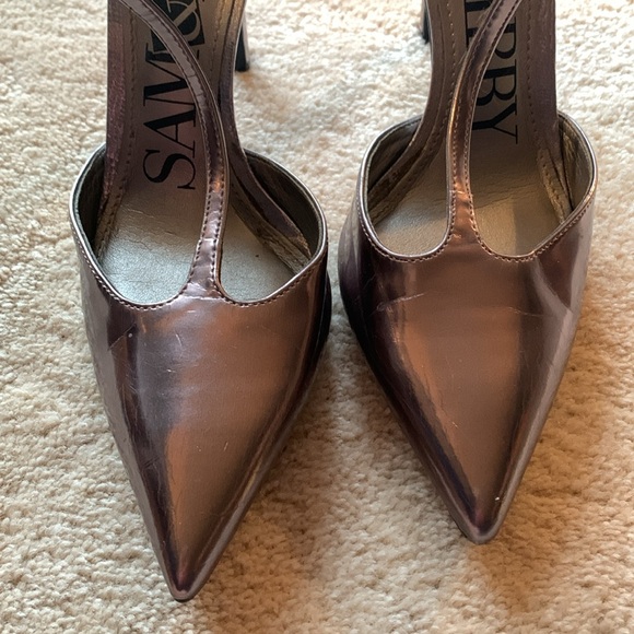 Silver heels - Picture 3 of 12